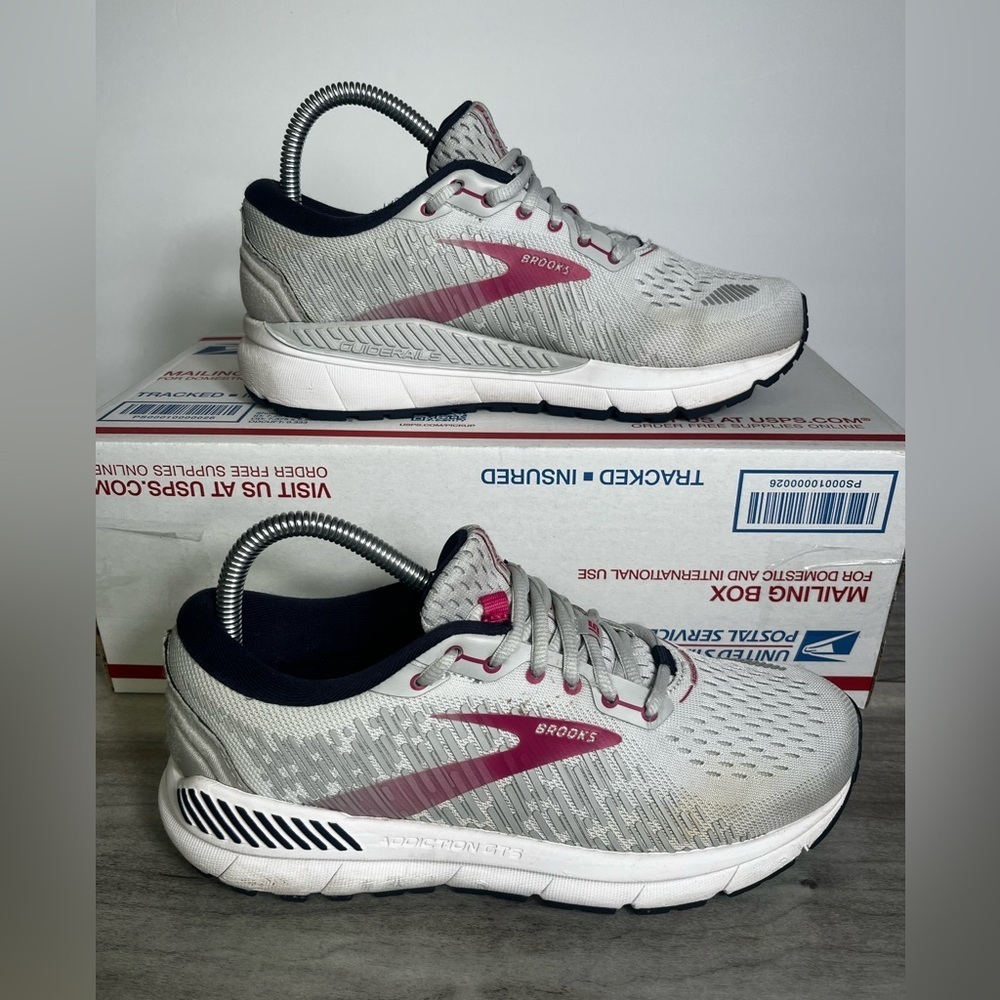Brooks Addiction GTS 15 Womens 8 GUC walking Casual‎ Sneaker Performance Gym